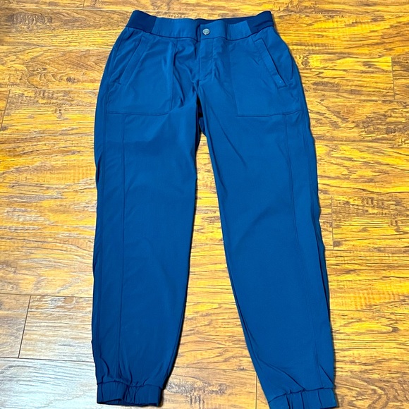 Athleta Pants - Athleta joggers, size 6, blue